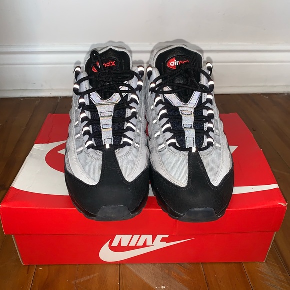 Nike Air Max 95 “Koi” Fish Scales - Picture 2 of 6